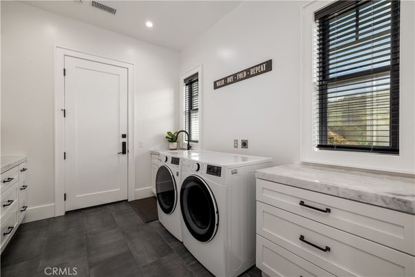 Interior, Recessed Lighting, Washer