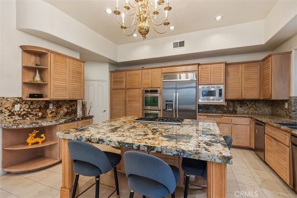 Chandelier, Interior, Kitchen, Recessed Lighting, Stainless Steel Appliances