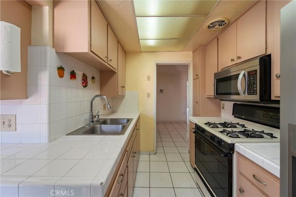 Interior, Kitchen, Tile Countertops