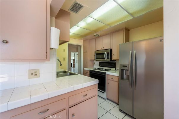 Interior, Kitchen, Tile Countertops
