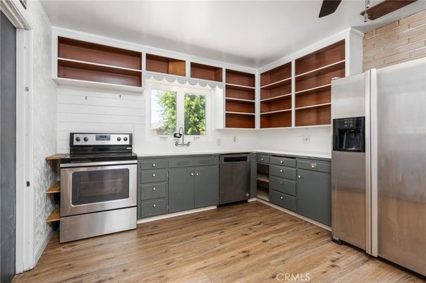Interior, Kitchen, Stainless Steel Appliances, Wood Texture Flooring