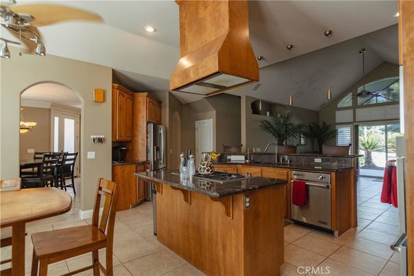 Dining room, Interior, Kitchen, Recessed Lighting, Stainless Steel Appliances