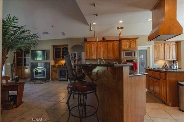 Fireplace, Interior, Kitchen, Pendant Lights, Recessed Lighting