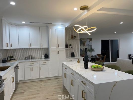 Interior, Kitchen, Pendant Lights, Recessed Lighting, Wood Texture Flooring