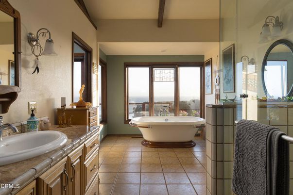 Bathroom, Dual Sink Vanities, Free Standing Baths, Interior, Water