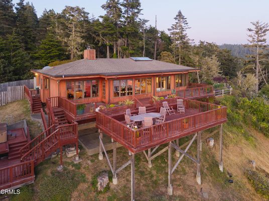 Exterior, Hot Tub