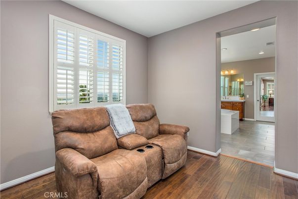 Bathroom, Interior, Living room, Recessed Lighting, Wood Texture Flooring