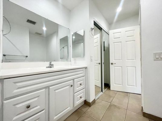 Bathroom, Dual Sink Vanities, Interior, Recessed Lighting