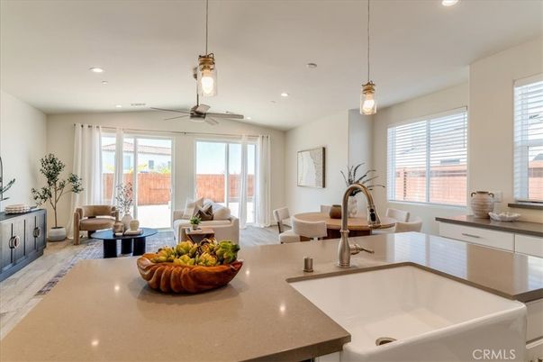 Dining room, Interior, Living room, Pendant Lights, Recessed Lighting