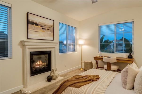Bedroom, Fireplace, Interior, Water, Wood Texture Flooring