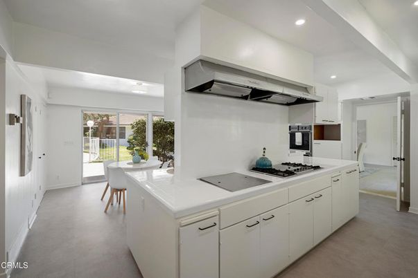 Dining room, Interior, Kitchen, Recessed Lighting