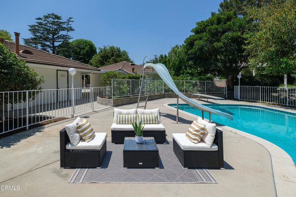 Exterior, Playground, Pool