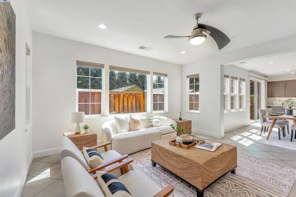 Dining room, Interior, Living room, Recessed Lighting