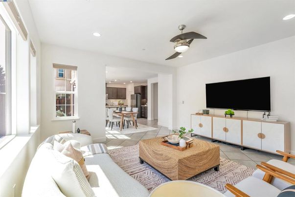 Dining room, Interior, Kitchen, Living room, Recessed Lighting