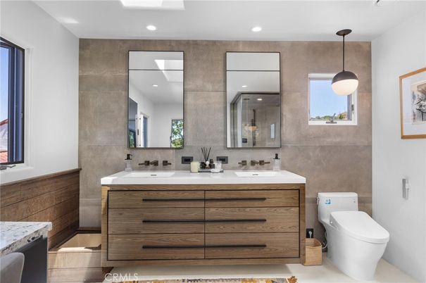Bathroom, Dual Sink Vanities, Interior, Pendant Lights, Recessed Lighting