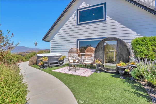 Backyard, Exterior, Hot Tub
