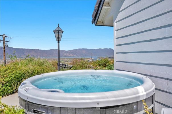 Exterior, Pool, Other