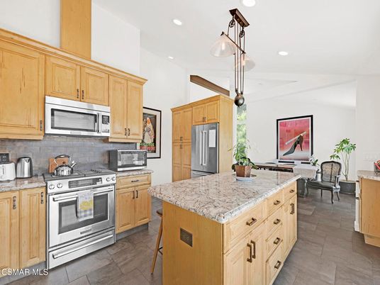 Dining room, Interior, Kitchen, Pendant Lights, Recessed Lighting, Stainless Steel Appliances