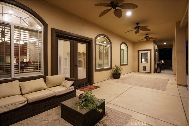 Exterior, Interior, Living room, Recessed Lighting
