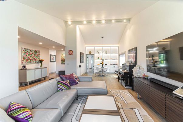 Interior, Living room, Pendant Lights, Recessed Lighting, Wood Texture Flooring