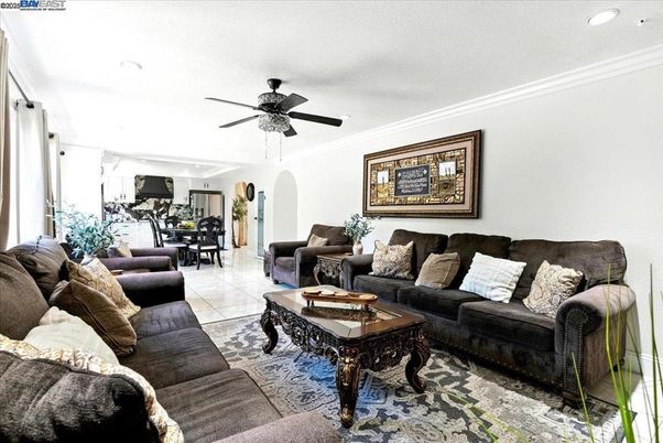Dining room, Interior, Living room, Recessed Lighting