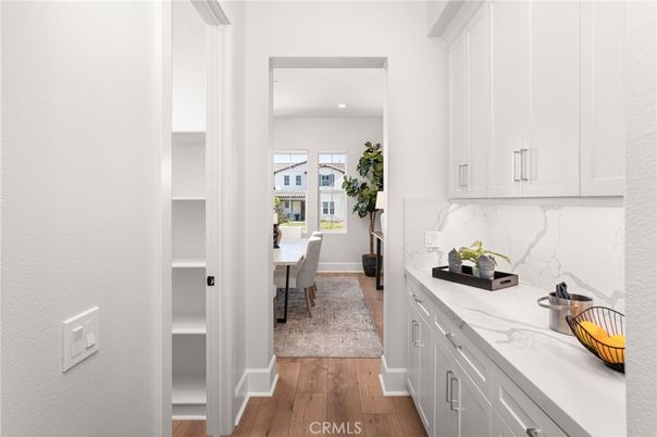 Dining room, Interior, Kitchen, Marble Walls, Recessed Lighting, Wood Texture Flooring