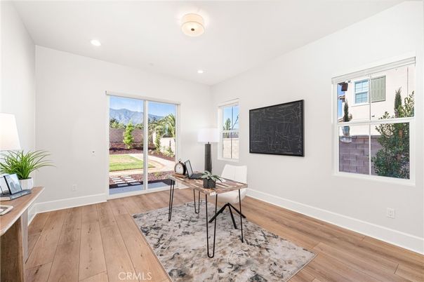 Home Office, Interior, Recessed Lighting, Wood Texture Flooring