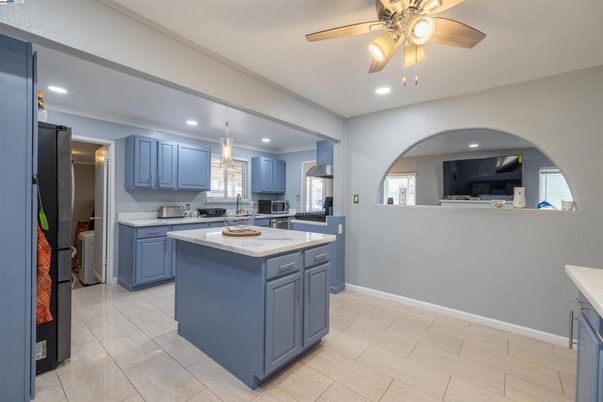 Interior, Kitchen, Pendant Lights, Recessed Lighting