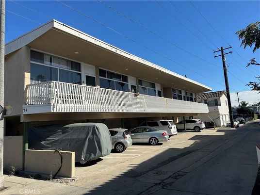 Exterior, Facade, None
