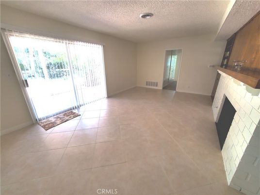 Empty room, Fireplace, Interior, Recessed Lighting