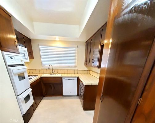 Interior, Kitchen, Tile Countertops