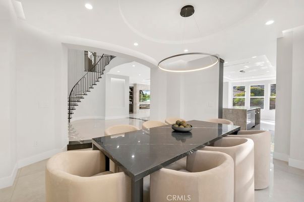 Dining room, Interior, Pendant Lights, Recessed Lighting