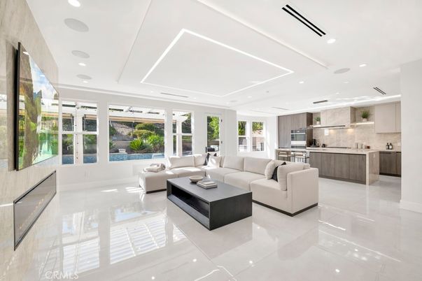 Interior, Kitchen, Living room, Recessed Lighting, Stainless Steel Appliances