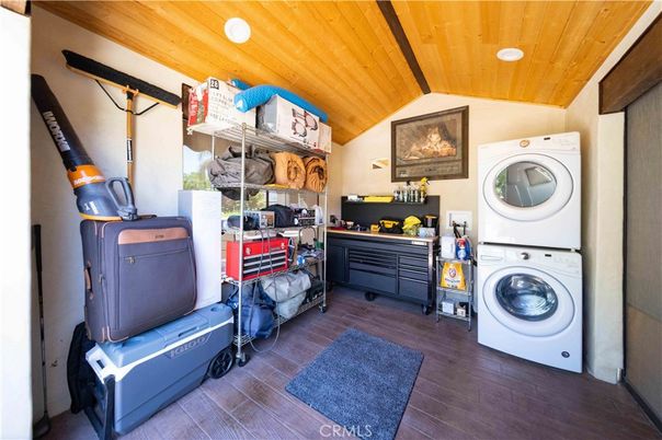 Interior, Recessed Lighting, Utility Closets, Washer, Wooden Ceilings, Wood Texture Flooring