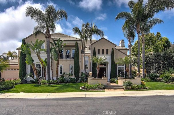 Exterior, Facade, Spanish Mediterranean