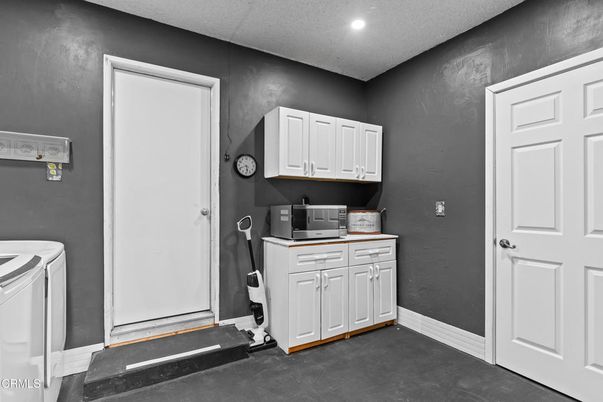 Interior, Recessed Lighting, Washer