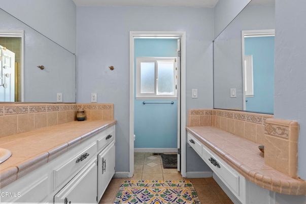 Bathroom, Interior, Tile Countertops