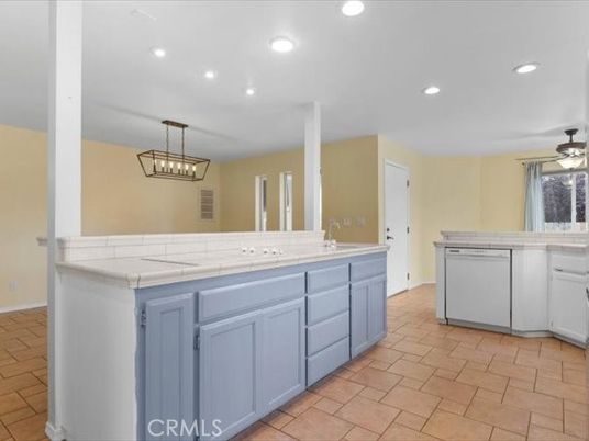 Interior, Kitchen, Pendant Lights, Recessed Lighting, Tile Countertops