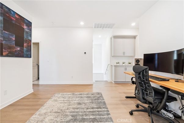 Home Office, Interior, Recessed Lighting, Wood Texture Flooring