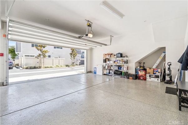 Garage, Interior