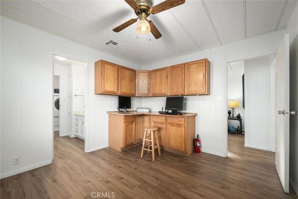 Interior, Kitchen, Washer, Wood Texture Flooring