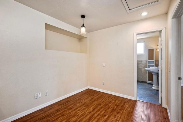 Bathroom, Interior, Pendant Lights, Recessed Lighting, Wood Texture Flooring