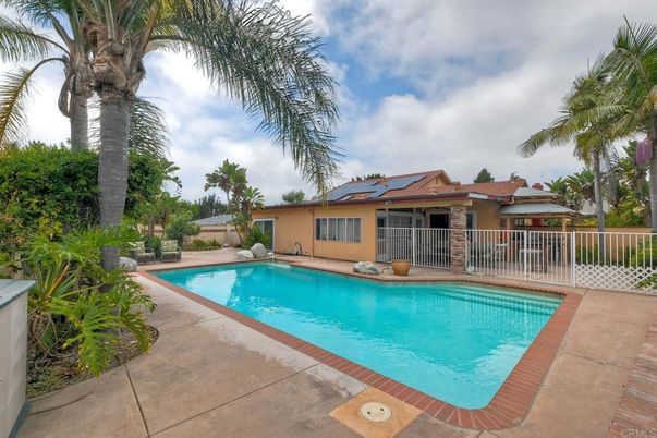Exterior, Pool, Solar Panels