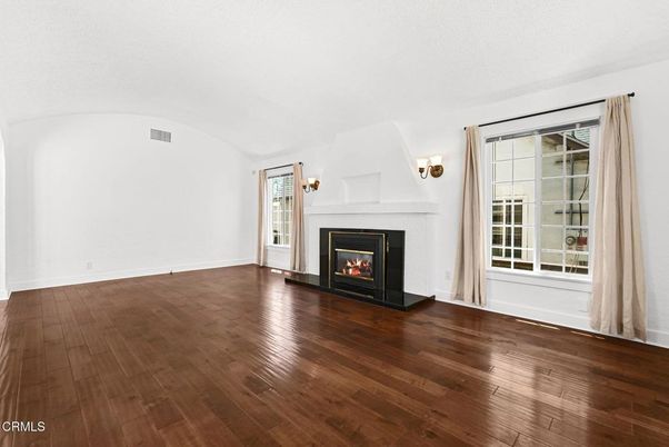 Empty room, Fireplace, Interior, Wood Texture Flooring