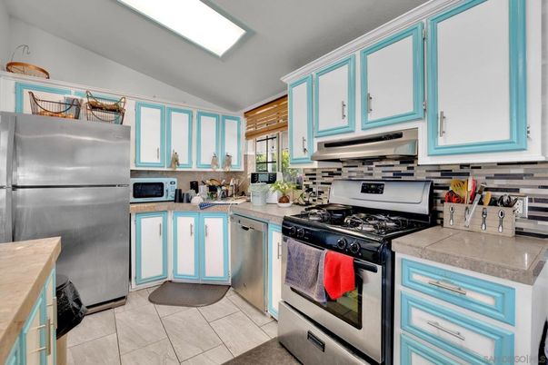 Interior, Kitchen, Stainless Steel Appliances