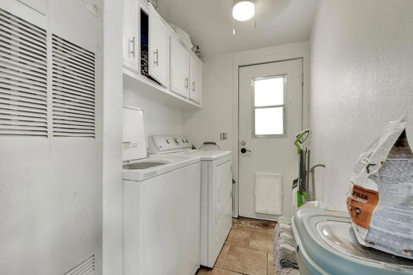 Interior, Utility Closets, Washer