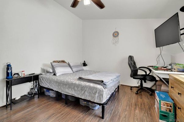 Bedroom, Home Office, Interior, Wood Texture Flooring