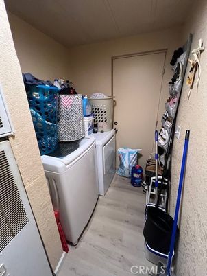 Interior, Washer, Wood Texture Flooring