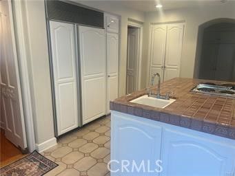 Bathroom, Interior, Recessed Lighting, Tile Countertops