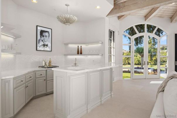 Interior, Kitchen, Pendant Lights, Recessed Lighting, Wooden Beams, Wooden Ceilings